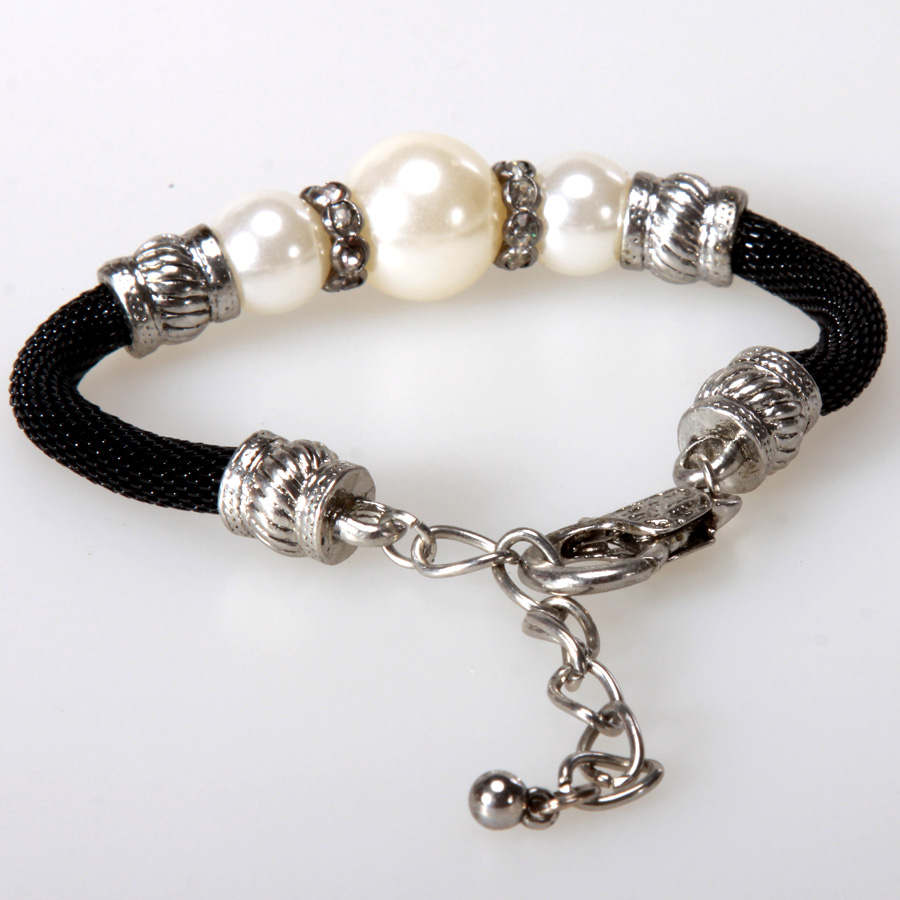 Pearl fancy fashionable bracelet