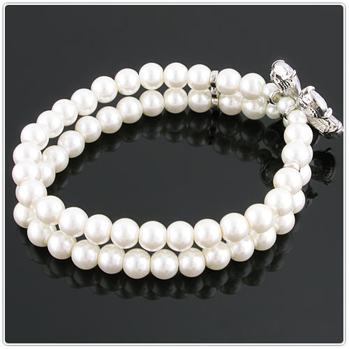 Alloy pearl bracelet