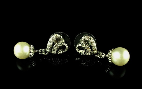 Alloy pearl ear pins 、 clips