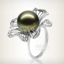 Tahiti black pearl ring