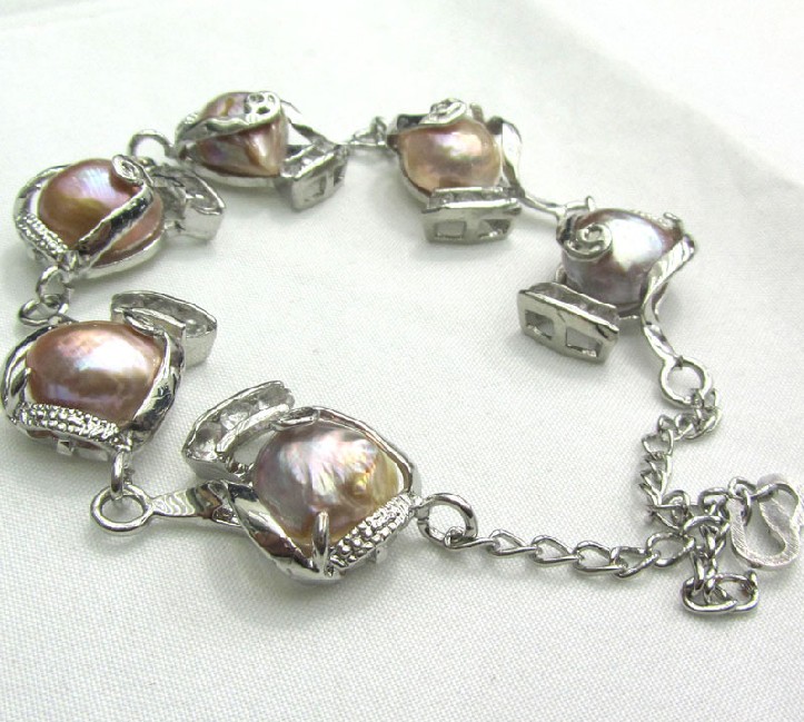 Pearl fancy fashionable bracelet