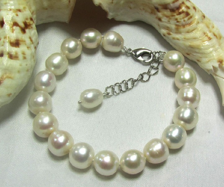 Pearl fancy fashionable bracelet