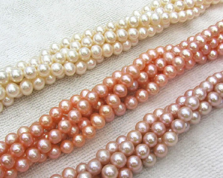 Nearly round pearl necklace