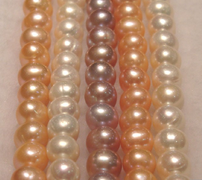 Nearly round pearl necklace