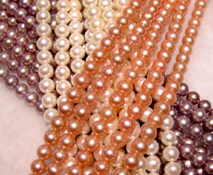 Shoen pearl necklace